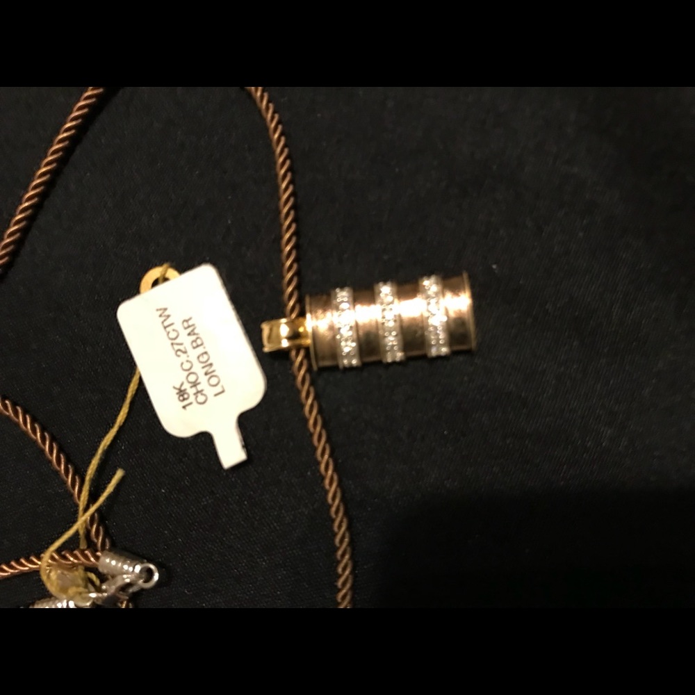 Women’s necklace 18kt gold chocolate bar